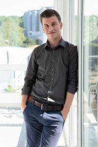 Porträt von Robert Gehrke, Rechtsanwalt und Experte für Unfallregulierung bei der Dr. Krieg & Kollegen Rechtsanwälte mbH in Köln.